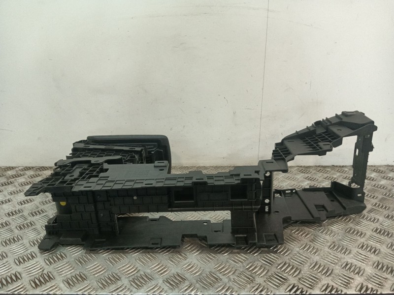 Recambio de apoyabrazos central para ford ecosport 1.0 ecoboost referencia OEM IAM GN15A045A06 GN15A045B55 