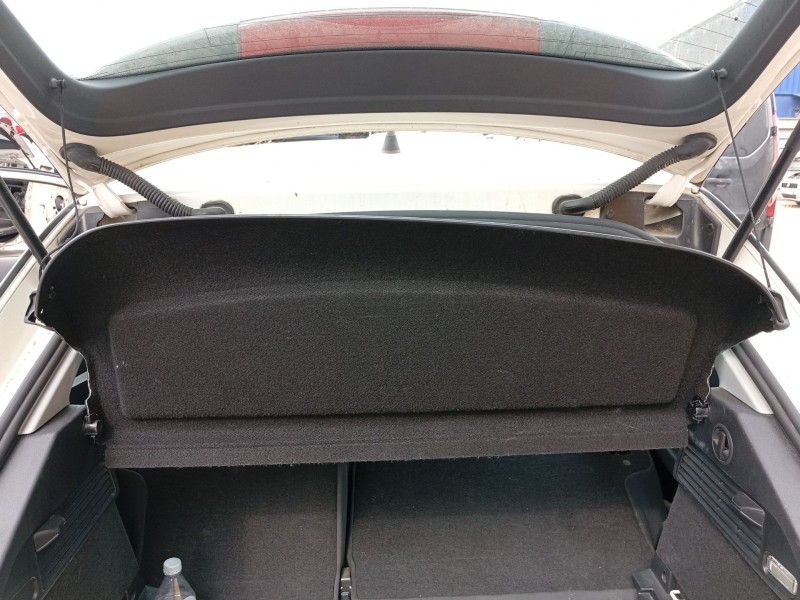 Recambio de bandeja trasera para audi a1 (8x1, 8xk) 1.6 tdi referencia OEM IAM 8X0867769DQD8  