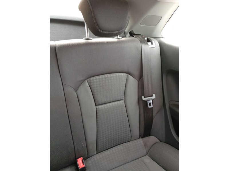Recambio de cinturon seguridad trasero izquierdo para audi a1 (8x1, 8xk) 1.6 tdi referencia OEM IAM 8X0857805DV04  