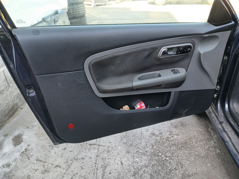 seat ibiza iii (6l1) del año 2008