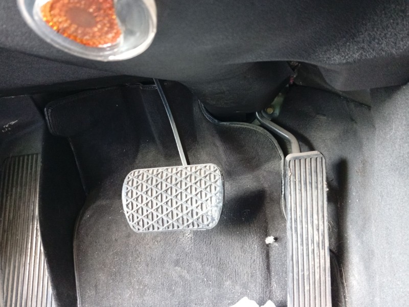 Recambio de pedal acelerador para mercedes-benz 190 (w201) e 2.0 (201.024) referencia OEM IAM 1263000504  
