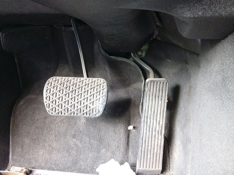 Recambio de pedal freno para mercedes-benz 190 (w201) e 2.0 (201.024) referencia OEM IAM 1242901118  