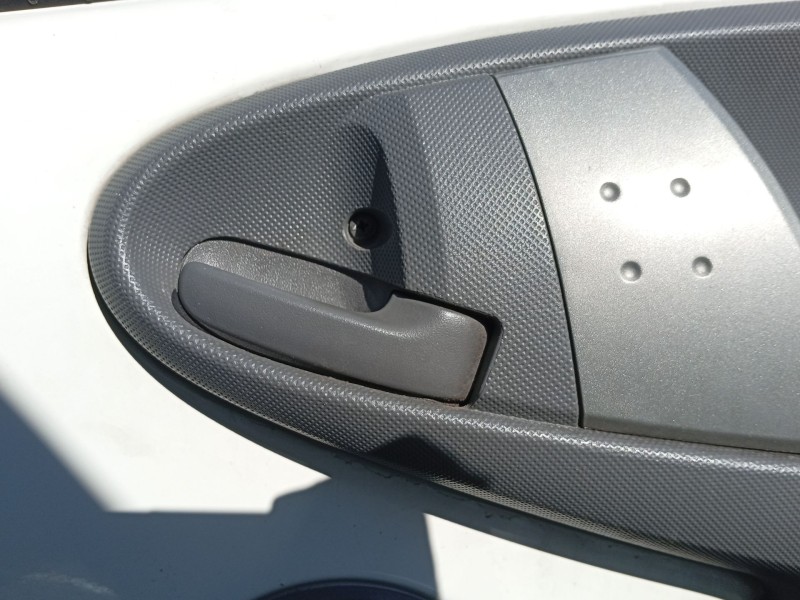 Recambio de maneta interior delantera derecha para toyota aygo (_b1_) 1.0 (kgb10_) referencia OEM IAM 692050D060B2  