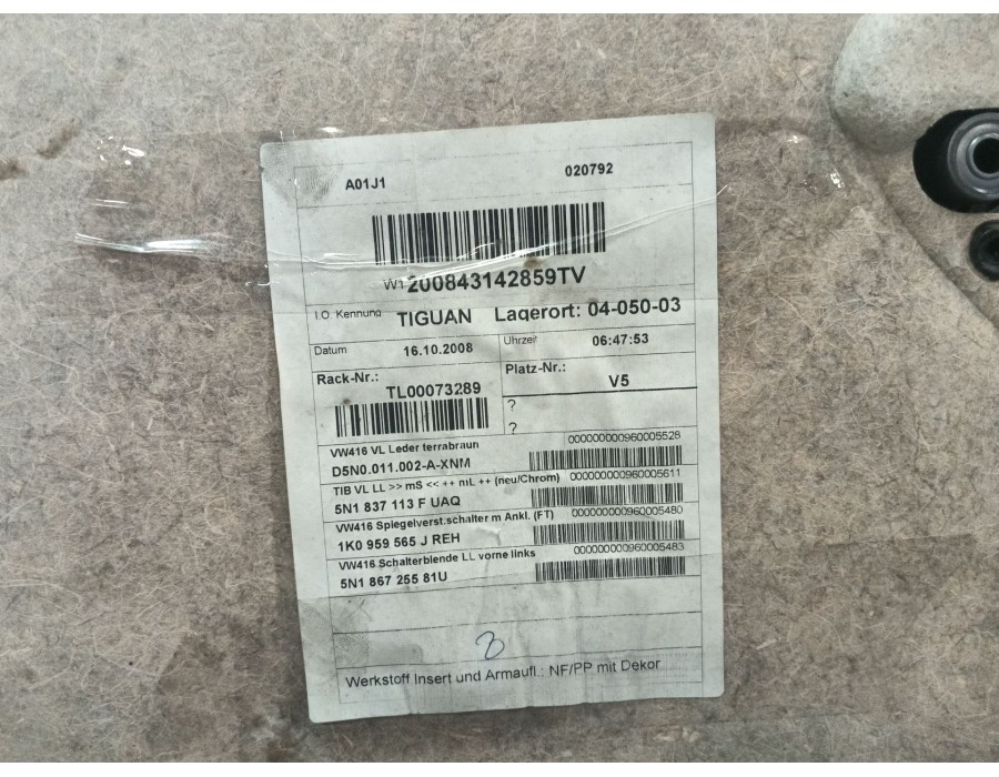 Recambio de guarnecido puerta delantera izquierda para volkswagen tiguan (5n_) 1.4 tsi 4motion referencia OEM IAM 5N0867011 JCL1