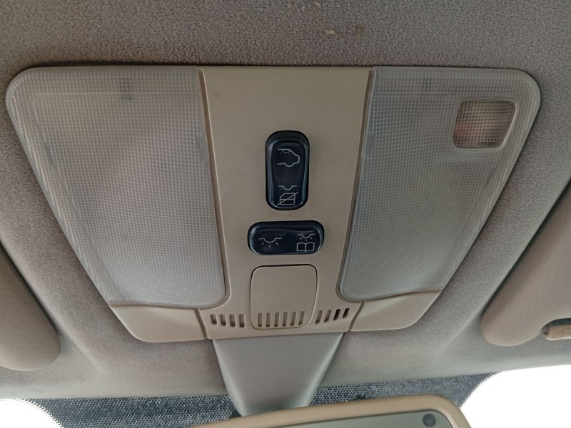 Recambio de luz interior para mercedes-benz clase e (w210) e 280 (210.053) referencia OEM IAM 21082030017C45  