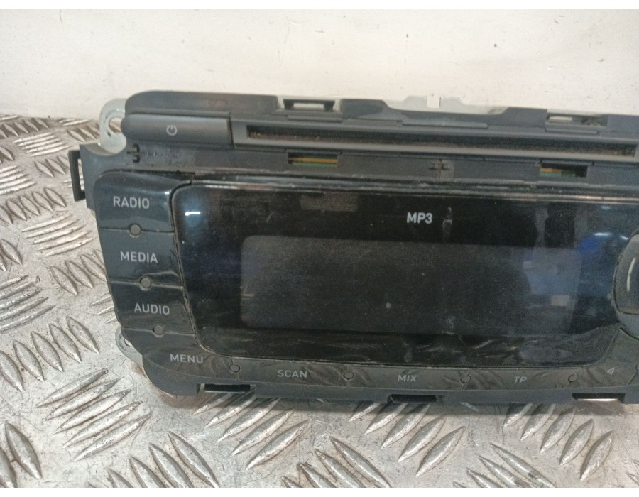 Recambio de sistema audio / radio cd para seat ibiza iv (6j5, 6p1) 1.2 referencia OEM IAM 6J0035153 SEZAZ1 