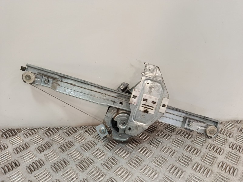 Recambio de elevalunas delantero izquierdo para citroën c3 1.2 12v vti referencia OEM IAM 9802617780  