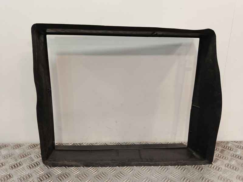 Recambio de canalizador aire para renault scénic iv (j9_) 1.5 dci 110 referencia OEM IAM 215598406R  