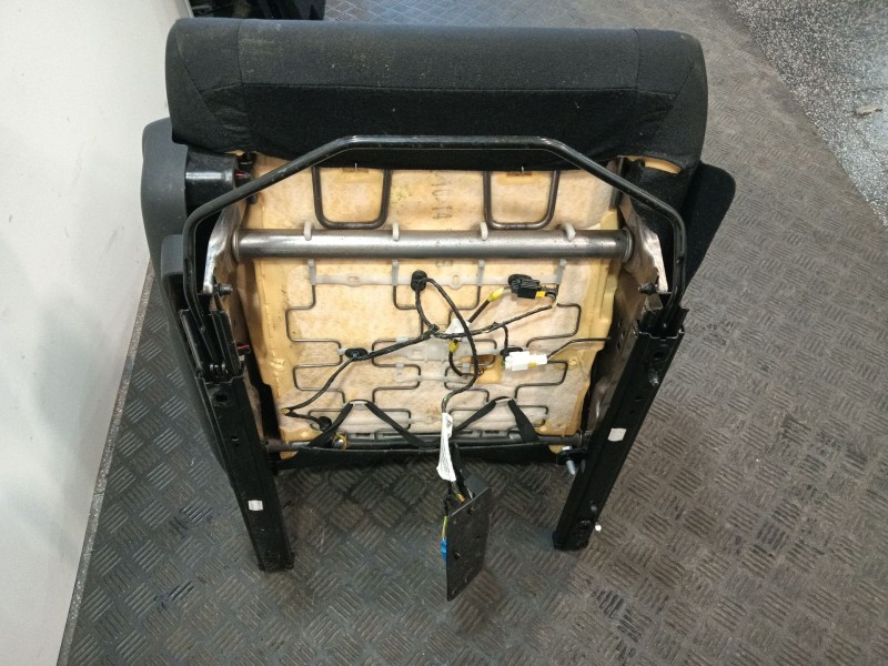 Recambio de asiento delantero derecho para citroën c4 cactus 1.2 vti 82 referencia OEM IAM 1611569080 1610829280 