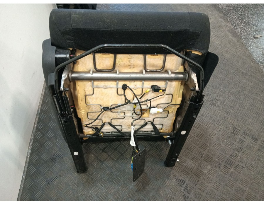 Recambio de asiento delantero derecho para citroën c4 cactus 1.2 vti 82 referencia OEM IAM 1611569080 1610829280 