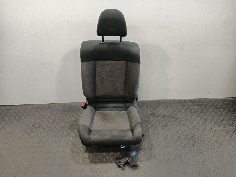 Recambio de asiento delantero izquierdo para citroën c4 cactus 1.2 vti 82 referencia OEM IAM 16119870ZP 1611570580 