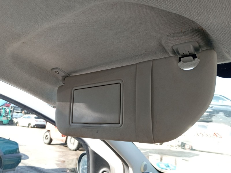 Recambio de parasol izquierdo para toyota aygo (_b1_) 1.0 (kgb10_) referencia OEM IAM   