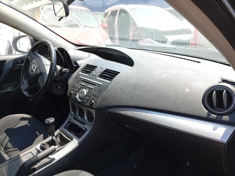 Recambio de salpicadero para mazda 3 sedán (bl) 1.6 mzr (bl12) referencia OEM IAM BBY46040002  