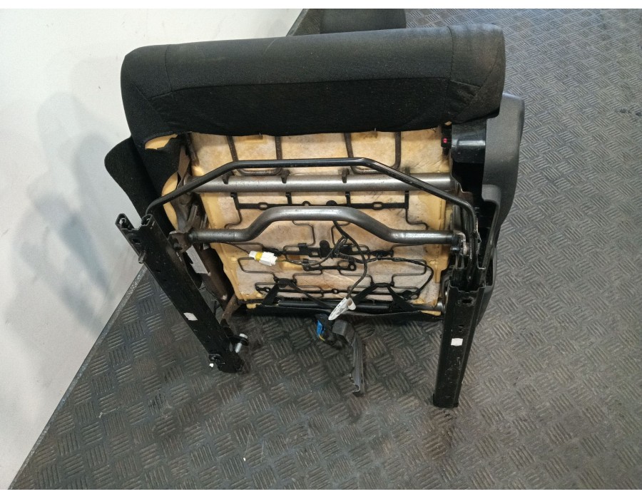 Recambio de asiento delantero izquierdo para citroën c4 cactus 1.2 vti 82 referencia OEM IAM 16119870ZP 1611570580 