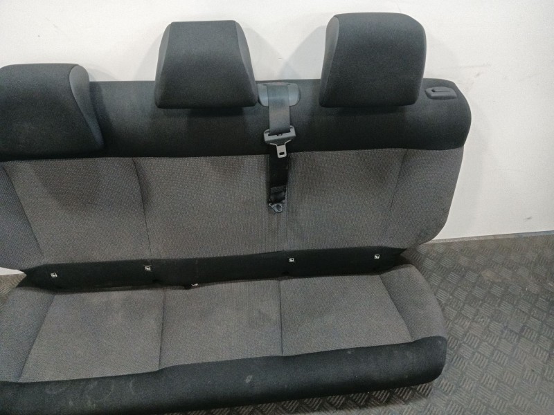 Recambio de asientos traseros para citroën c4 cactus 1.2 vti 82 referencia OEM IAM 1611574480  
