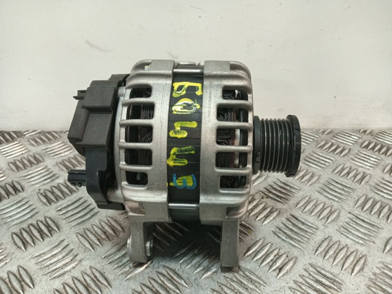 Recambio de alternador para renault kadjar (ha_, hl_) 1.6 dci 130 referencia OEM IAM 231001046R  