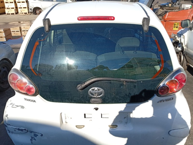 Recambio de porton trasero para toyota aygo (_b1_) 1.0 (kgb10_) referencia OEM IAM 681050H021  