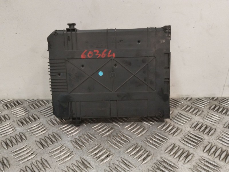 Recambio de caja reles / fusibles para citroën c4 cactus 1.2 vti 82 referencia OEM IAM 9807531680 E1064160 
