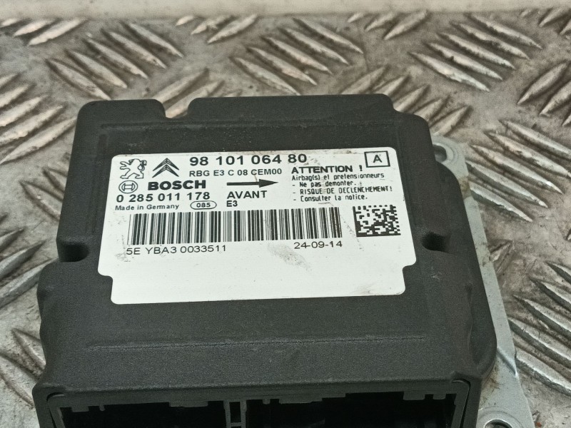 Recambio de centralita airbag para citroën c4 cactus 1.2 vti 82 referencia OEM IAM 9810106480 0285011178 