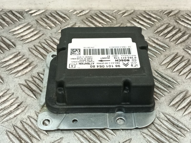 Recambio de centralita airbag para citroën c4 cactus 1.2 vti 82 referencia OEM IAM 9810106480 0285011178 