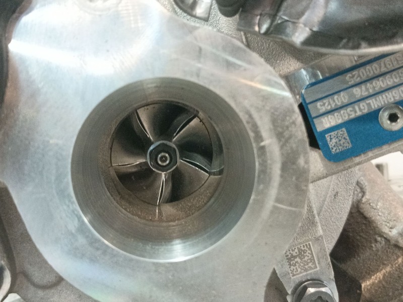 Recambio de turbocompresor para dacia sandero iii 1.0 tce 90 referencia OEM IAM 16319700025  