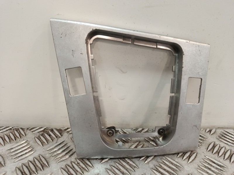 Recambio de moldura para bmw serie 3 compact (e46) referencia OEM IAM 8211465  
