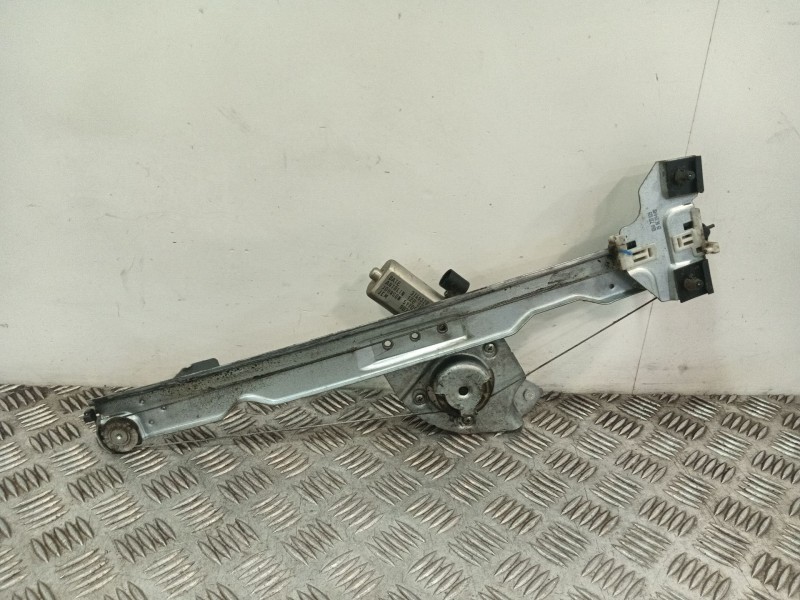 Recambio de elevalunas delantero izquierdo para dacia sandero (bs_) 1.2 16v referencia OEM IAM 8200733829 9030255 
