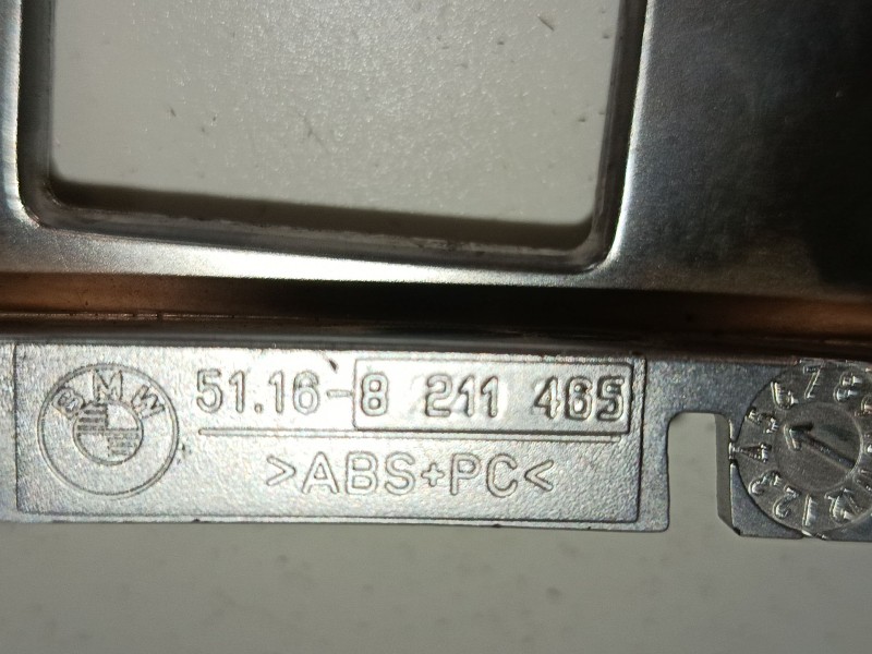 Recambio de moldura para bmw serie 3 compact (e46) referencia OEM IAM 8211465  
