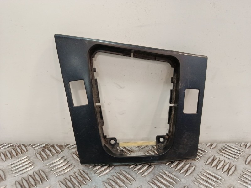 Recambio de moldura para bmw serie 3 compact (e46) referencia OEM IAM 8211465  