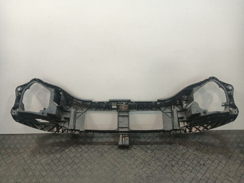 Recambio de panel frontal para renault master ii furgoneta (fd) 2.5 dci referencia OEM IAM 8200187234  