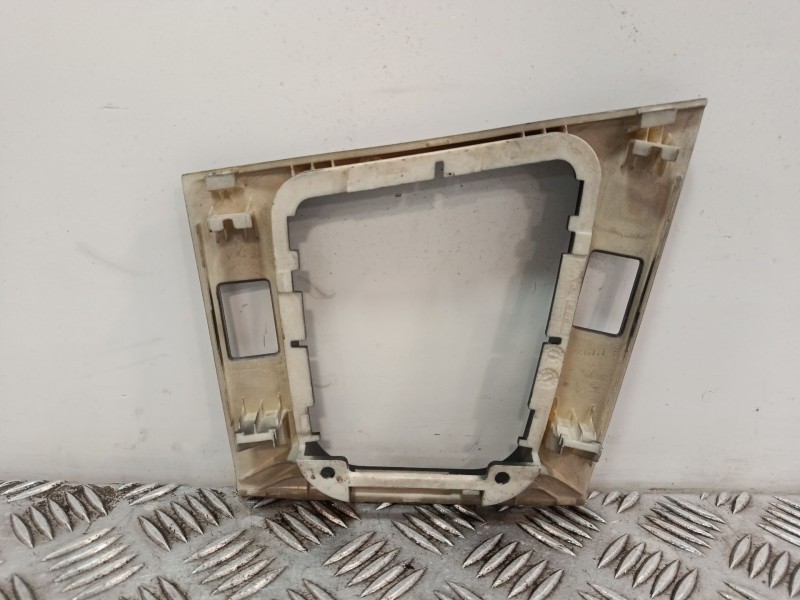 Recambio de moldura para bmw serie 3 compact (e46) referencia OEM IAM 8211465  