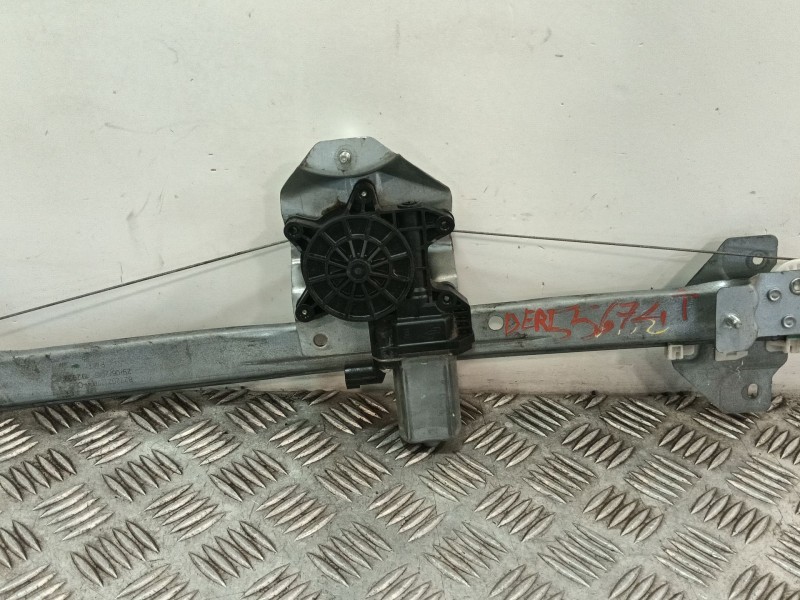 Recambio de elevalunas delantero derecho para dacia sandero (bs_) 1.2 16v referencia OEM IAM 9030319C  