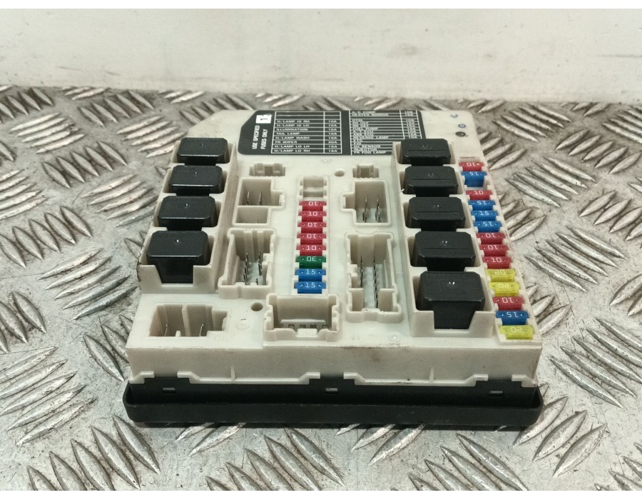 Recambio de caja reles / fusibles para nissan navara np300 caja/chasis (d40) 2.5 dci referencia OEM IAM 284B7EB310  