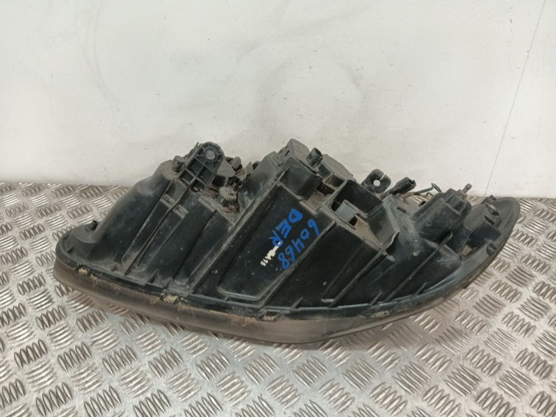 Recambio de faro derecho para ssangyong rodius i 2.7 xdi referencia OEM IAM 1080502  