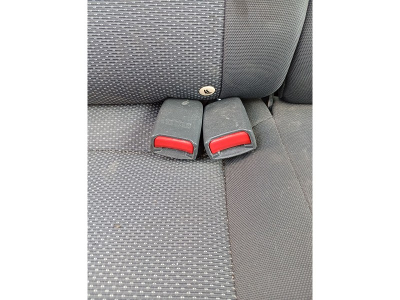 Recambio de enganche cinturon trasero derecho para chevrolet aveo / kalos hatchback (t250, t255) 1.2 referencia OEM IAM 96438580