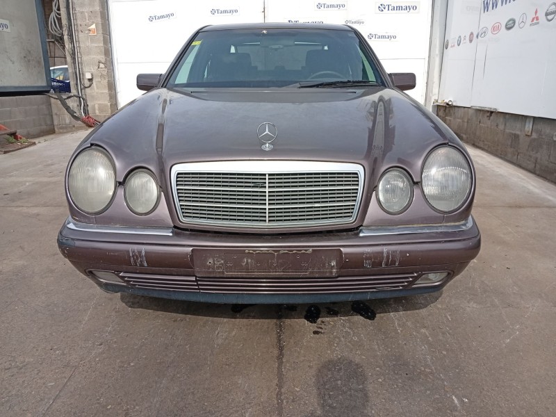 Recambio de refuerzo paragolpes delantero para mercedes-benz clase e (w210) e 280 (210.053) referencia OEM IAM   