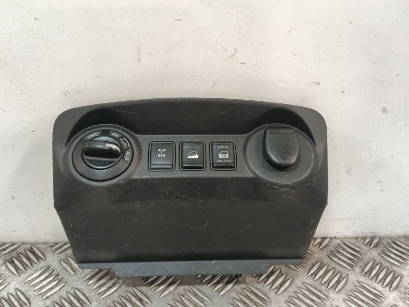 Recambio de mando multifuncion para nissan navara np300 pick-up (d23, d23t) 2.3 dci referencia OEM IAM 682464KJ0A  