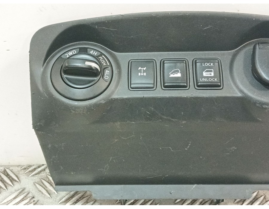 Recambio de mando multifuncion para nissan navara np300 pick-up (d23, d23t) 2.3 dci referencia OEM IAM 682464KJ0A  