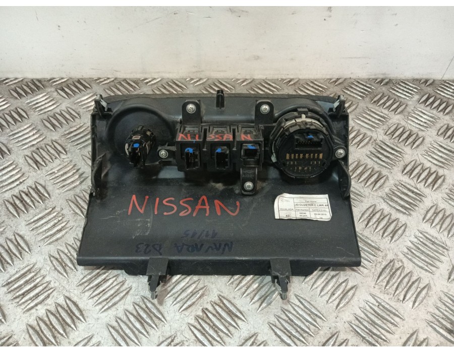 Recambio de mando multifuncion para nissan navara np300 pick-up (d23, d23t) 2.3 dci referencia OEM IAM 682464KJ0A  