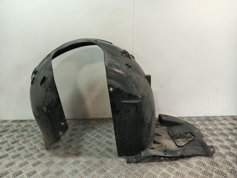 Recambio de paso de rueda delantero izquierdo para citroën c3 referencia OEM IAM   