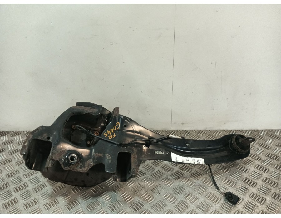Recambio de mangueta trasera izquierda para ford focus c-max (dm2) 1.8 tdci referencia OEM IAM 3M515A969GF  