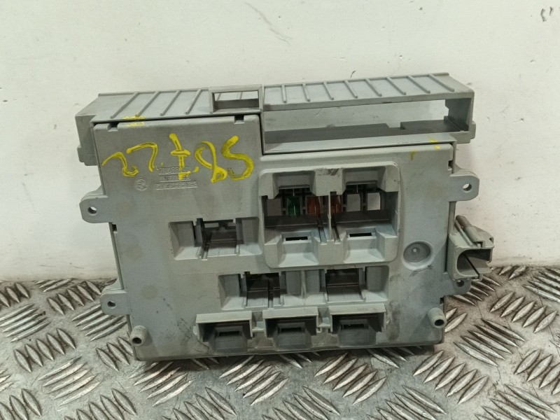 Recambio de caja reles / fusibles para bmw serie 3 berlina (e90) referencia OEM IAM 690662103 690662101 