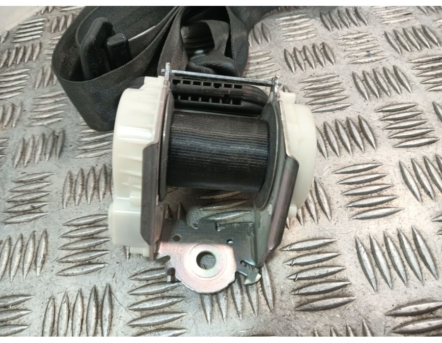 Recambio de cinturon seguridad trasero derecho para citroën c4 cactus 1.2 vti 82 referencia OEM IAM 98009738XX  