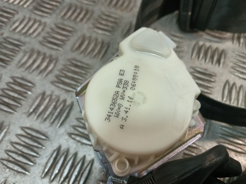 Recambio de cinturon seguridad trasero derecho para citroën c4 cactus 1.2 vti 82 referencia OEM IAM 98009738XX  