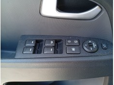 Recambio de mando elevalunas delantero izquierdo para kia sportage iii (sl) 1.6 gdi referencia OEM IAM 935713W300GAH  