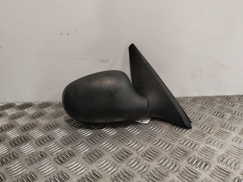 Recambio de retrovisor derecho para daewoo lanos (klat) 1.3 referencia OEM IAM E11015355  