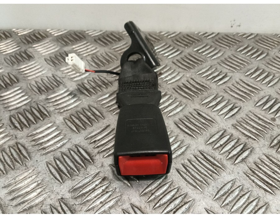 Recambio de enganche cinturon trasero izquierdo para citroën c4 cactus 1.2 vti 82 referencia OEM IAM 98059715XT  