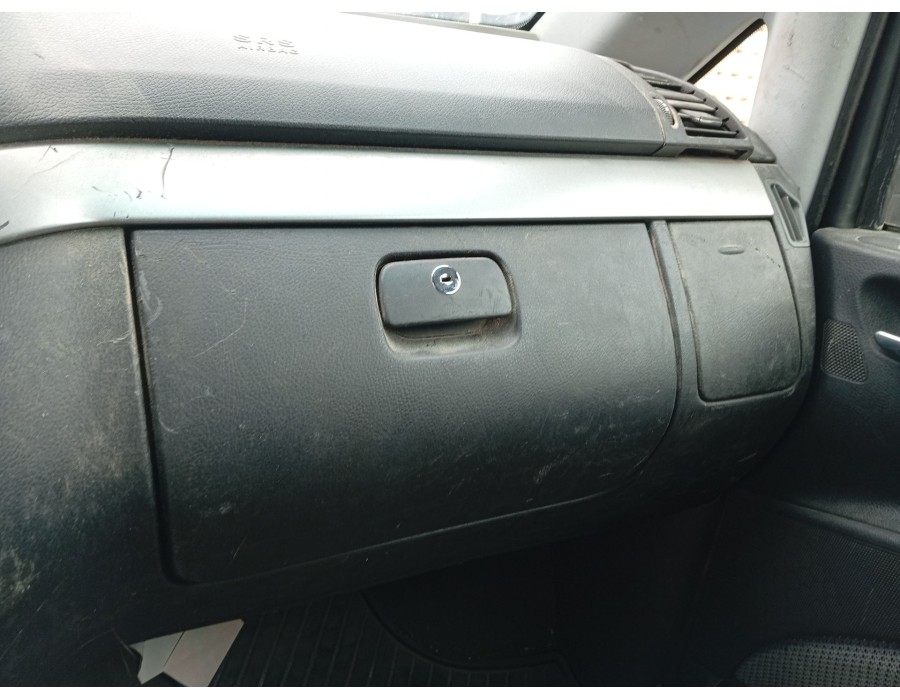 Recambio de guantera para mercedes-benz viano (w639) cdi 2.2 (639.811, 639.813, 639.815, 639.711, 639.713) referencia OEM IAM 63