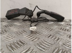 Recambio de enganche cinturon trasero central para citroën c4 cactus 1.2 vti 82 referencia OEM IAM 98059713XT   2