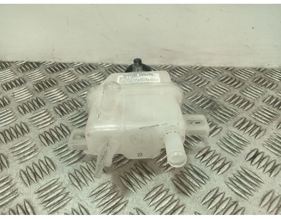 Recambio de deposito expansion para toyota c-hr (_x1_) 1.8 hybrid (zyx10_, zyx11_) referencia OEM IAM G91H0F4011 164A20T021 
